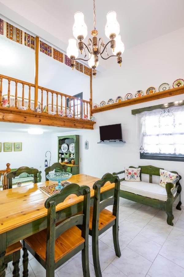 Mertonas Villa 키라파나기아 외부 사진