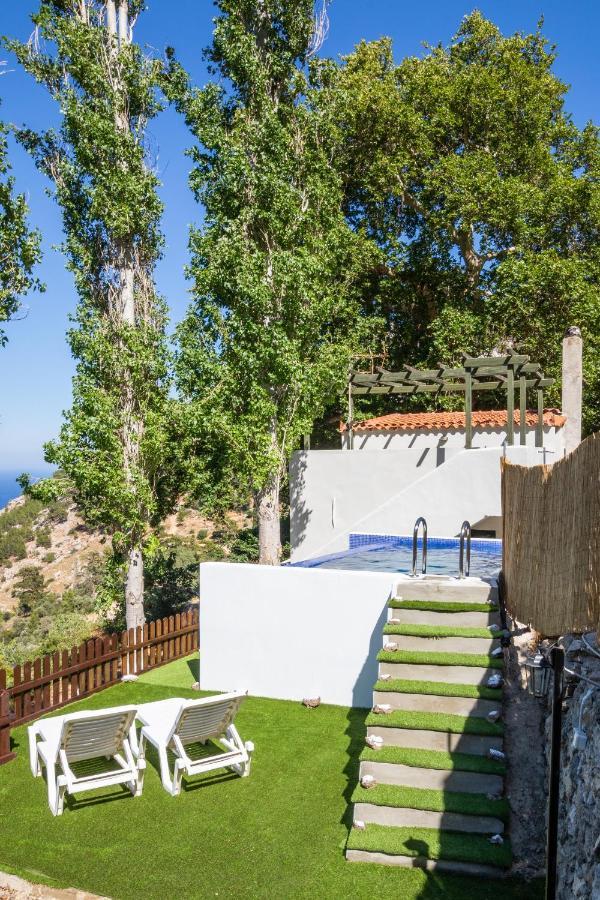 Mertonas Villa 키라파나기아 외부 사진