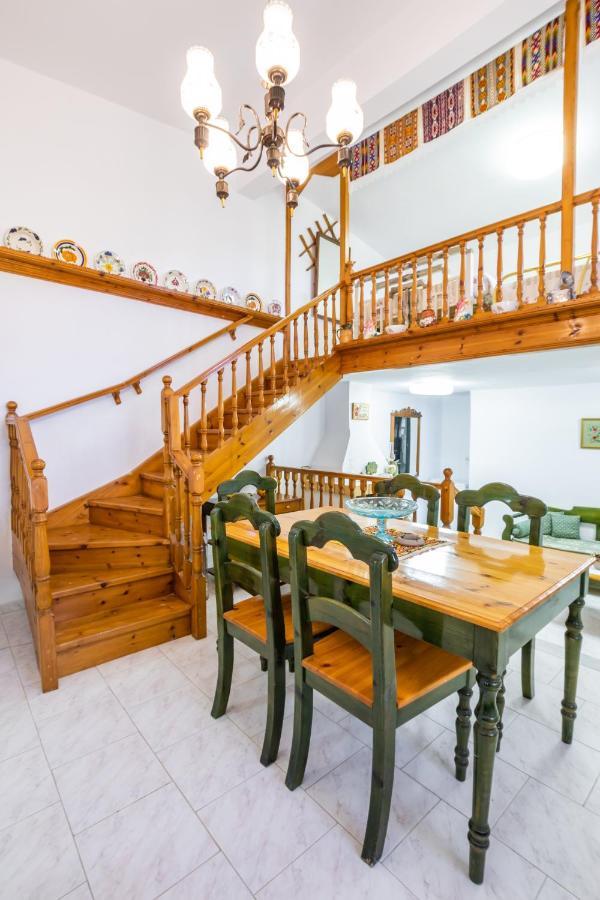 Mertonas Villa 키라파나기아 외부 사진